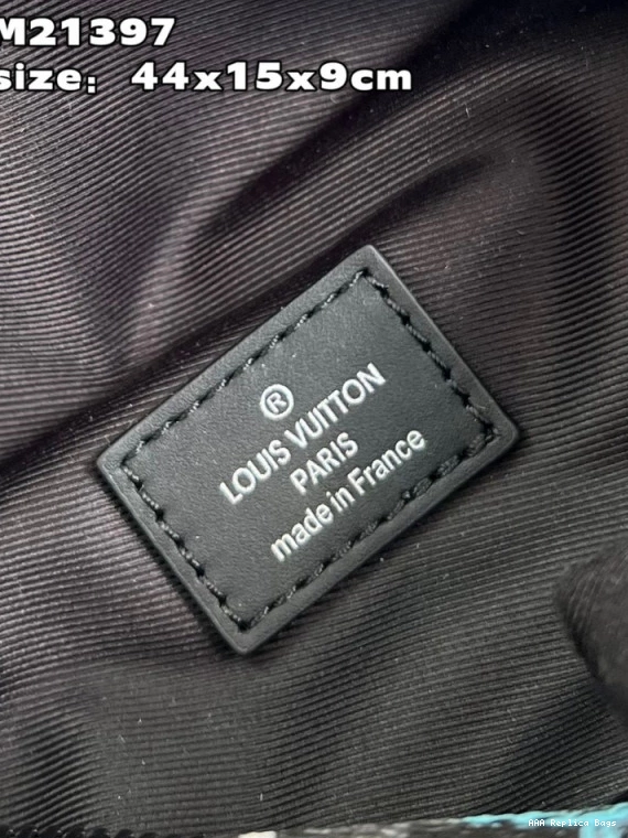 Aaa replica ru VUITTON BUMBAG DISCOVERY LOUIS 0801